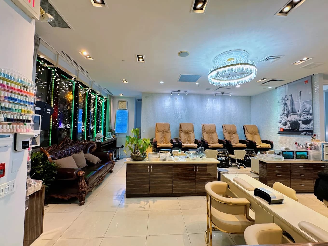 Top Nail Spa Hero